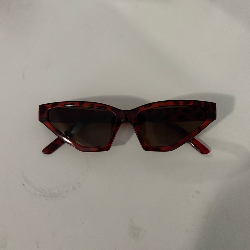 Tortoise Shell Cat-Eye Sunglasses